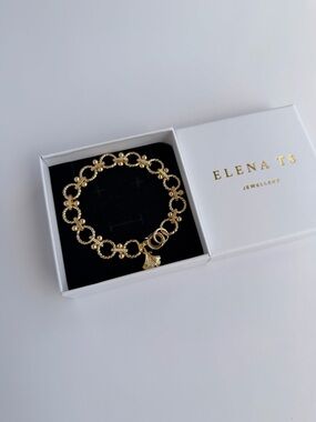 553 Gold Charm Link Bracelet